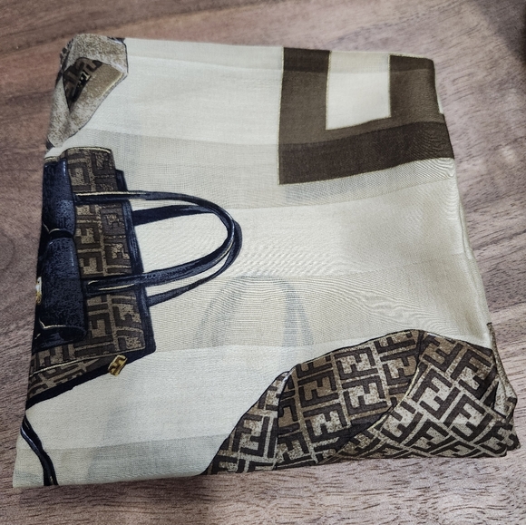 FENDI SCARF - Picture 3 of 5